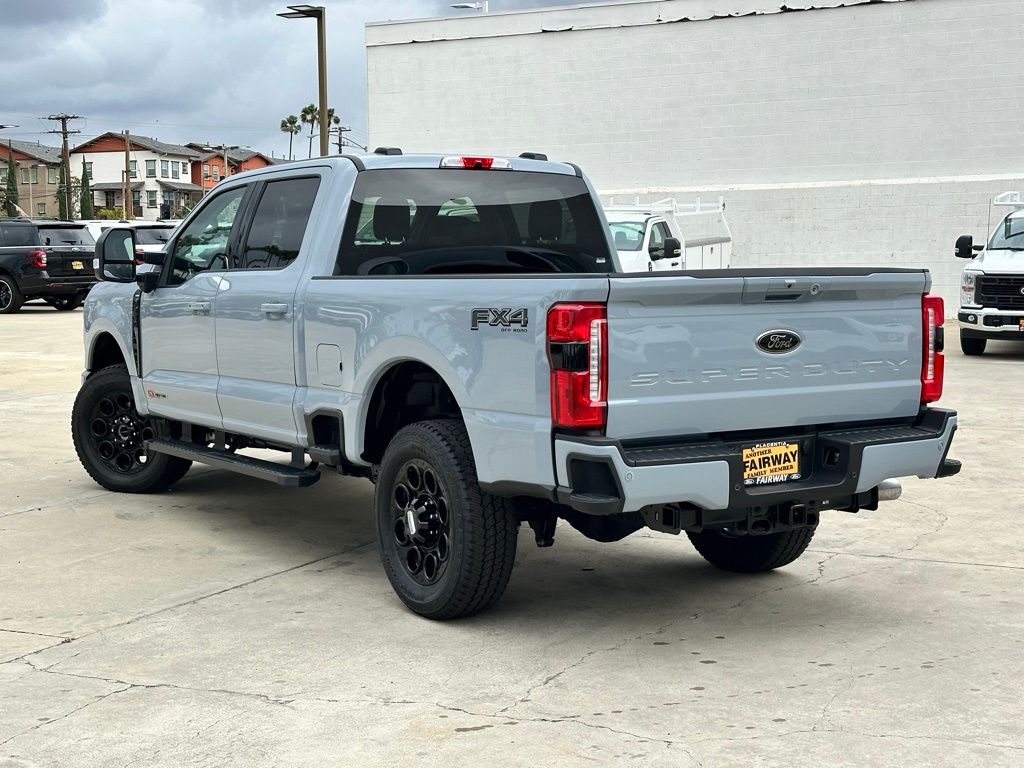 2025 Ford F-250 Lariat photo 4