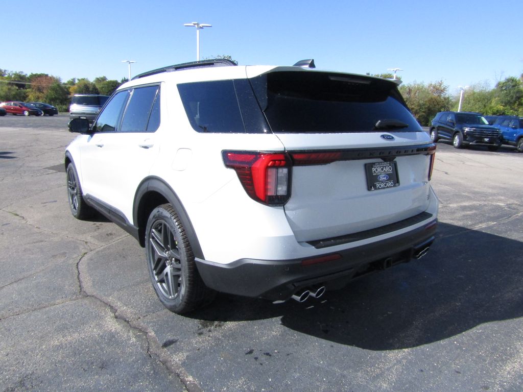 2026 Ford Explorer ST photo 2