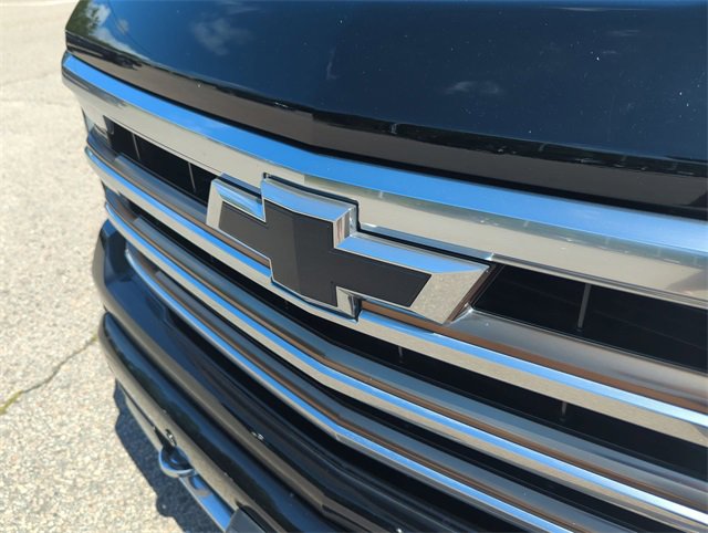2022 Chevrolet Silverado 1500 High Country photo 16