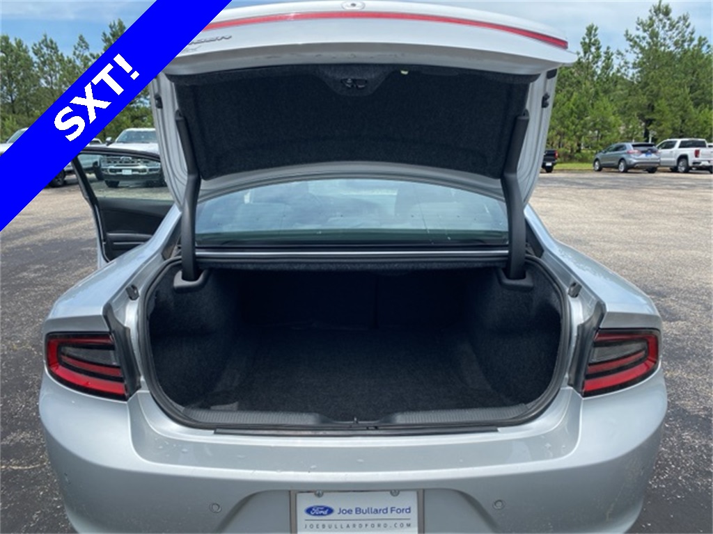 2023 Dodge Charger SXT photo 18