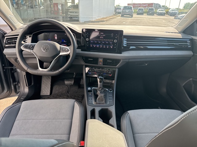 2025 Volkswagen Jetta 1.5T SE photo 20