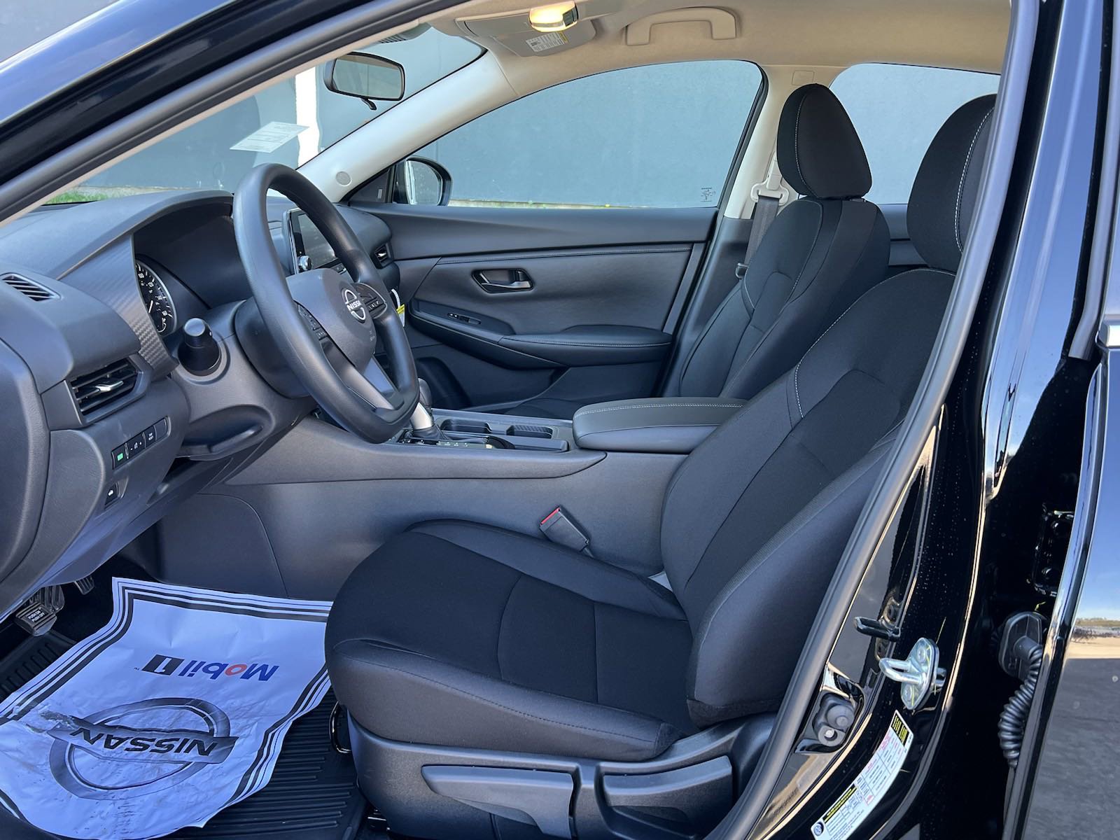 2025 Nissan Sentra S photo 6