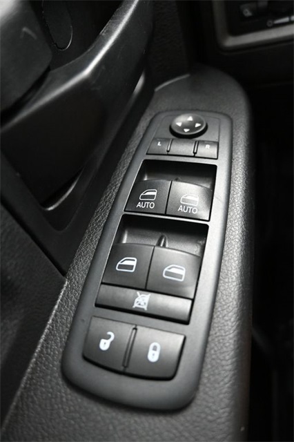 2017 Ram 1500 Express photo 17