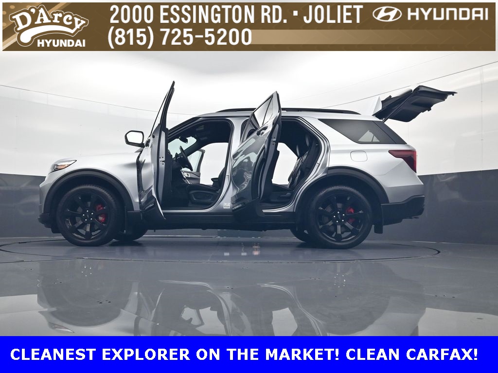 2022 Ford Explorer ST photo 32