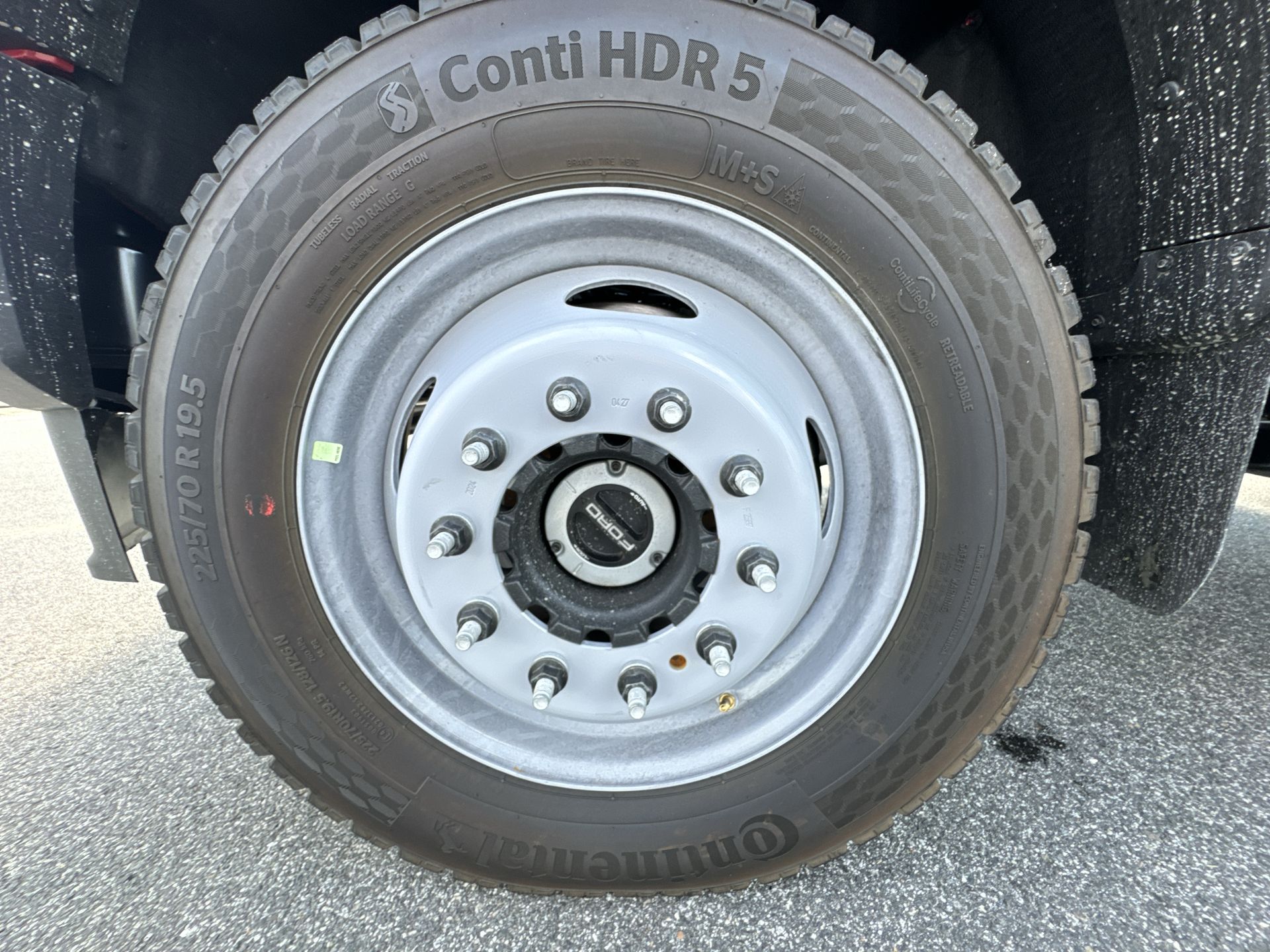 2024 Ford F-550 XL photo 2