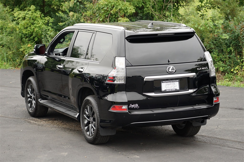 2023 Lexus GX 460 Premium photo 2