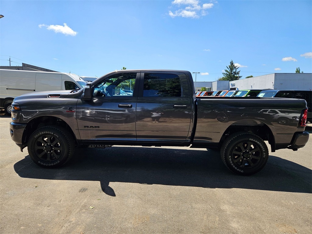 2025 Ram 3500 Big Horn photo 4