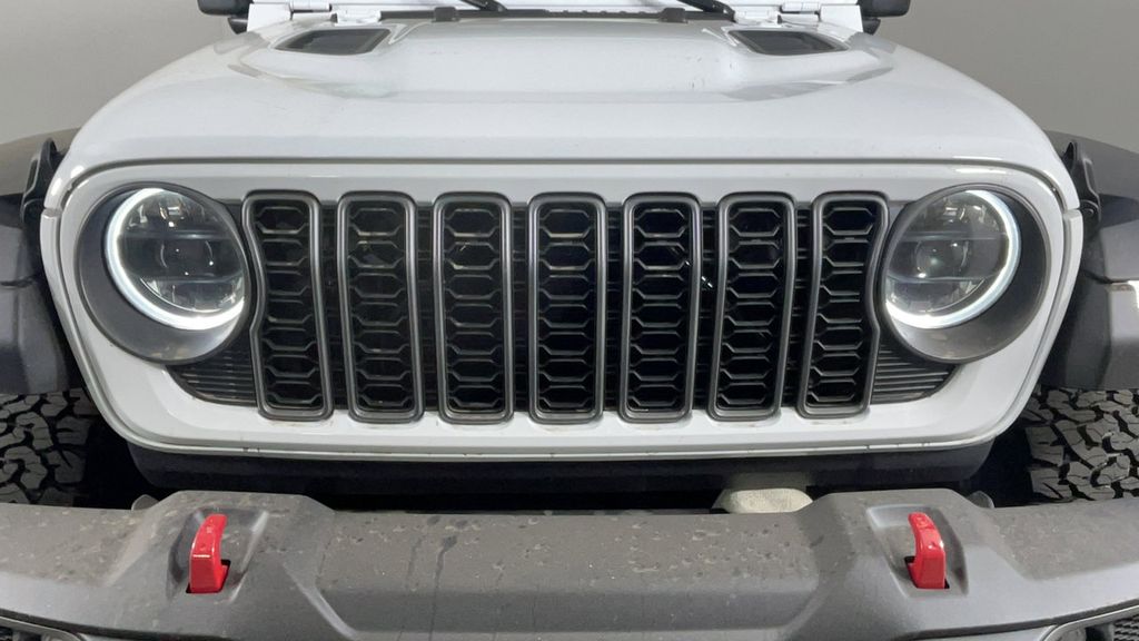 2025 Jeep Wrangler Rubicon photo 10