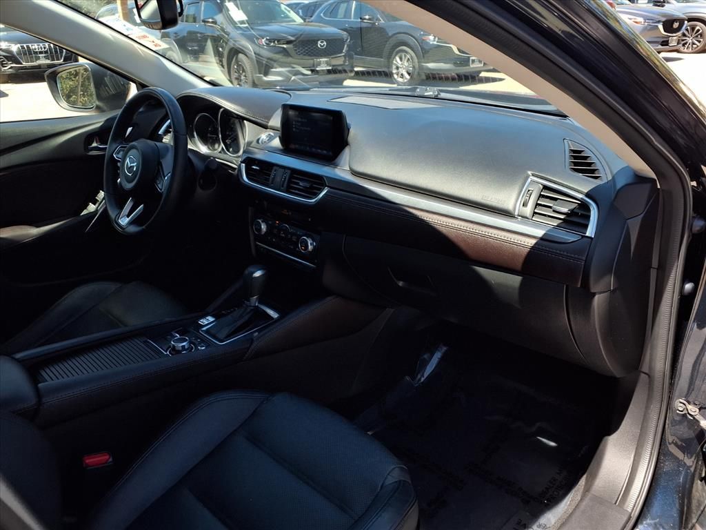 2017 Mazda Mazda6 Touring photo 21