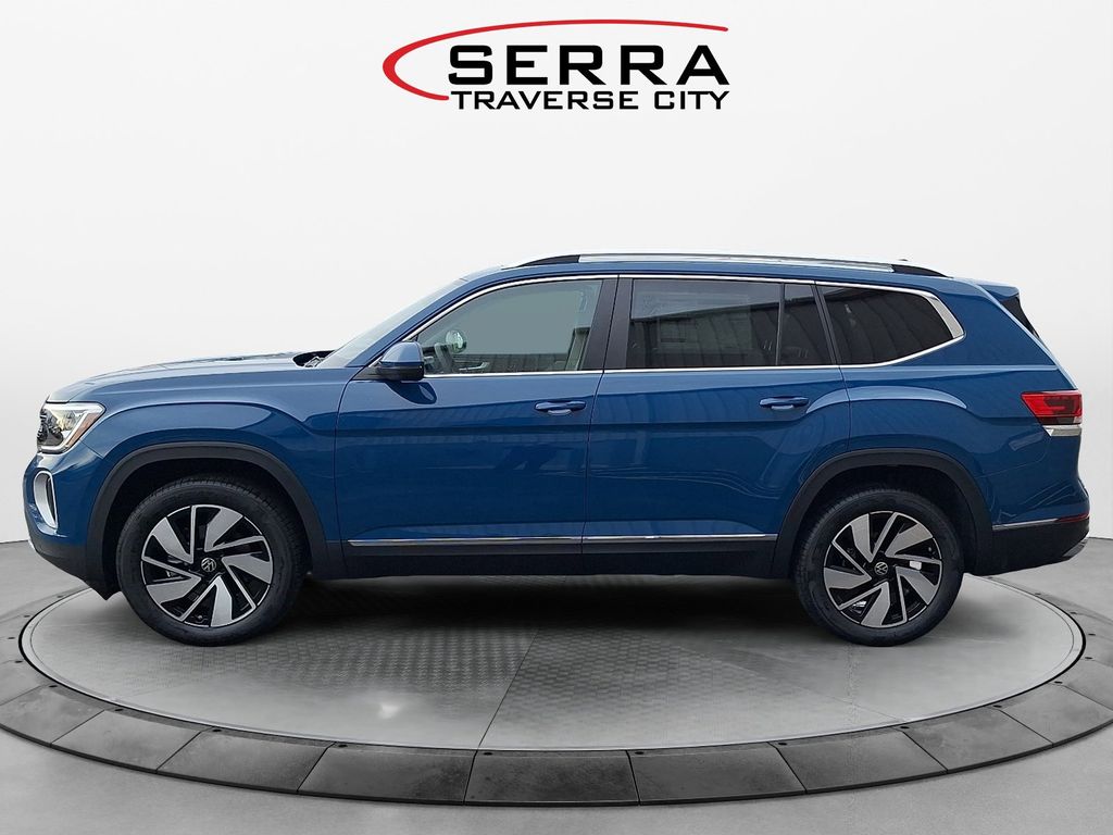 2025 Volkswagen Atlas SEL photo 2