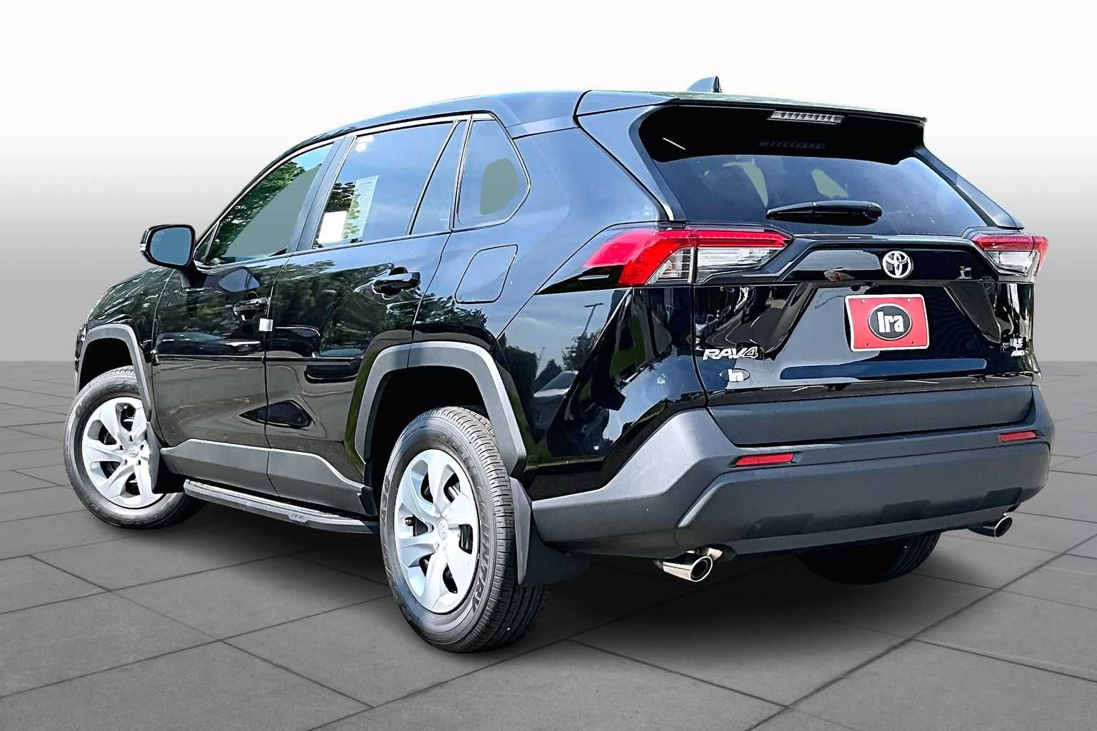 2025 Toyota RAV4 LE photo 12