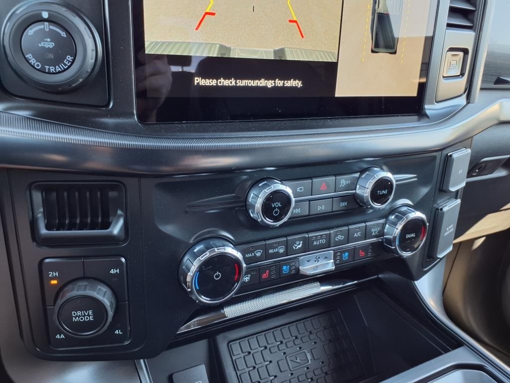2025 Ford F-150 Lariat photo 21