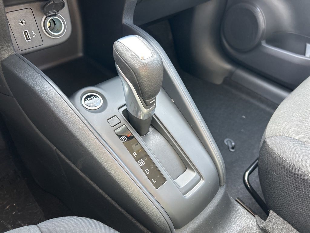 2025 Nissan Kicks Play S photo 25