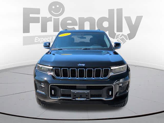2022 Jeep Grand Cherokee Overland photo 2