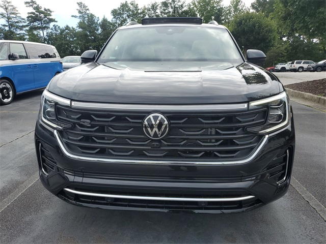 2026 Volkswagen Atlas SEL Premium R-Line photo 2