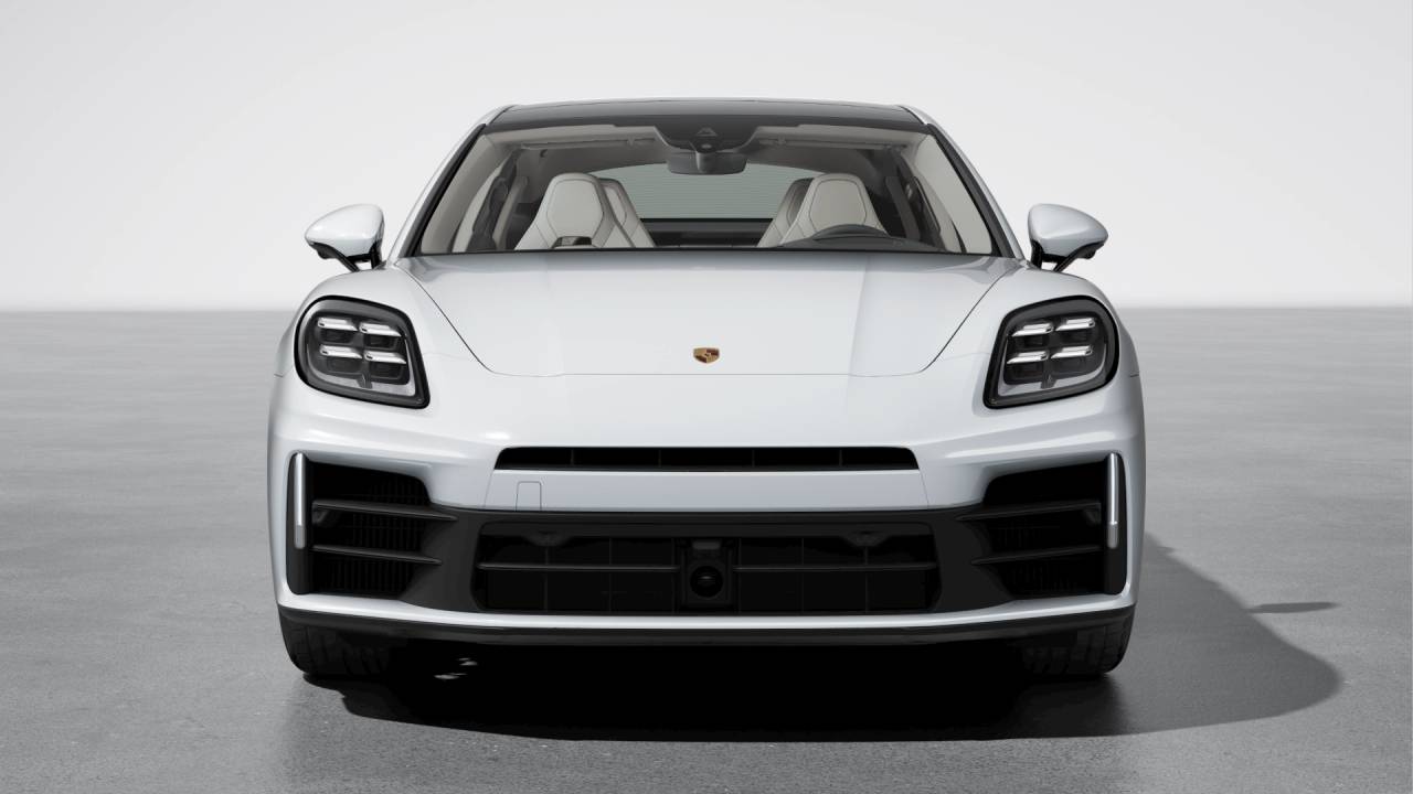 2026 Porsche Panamera 4 photo 4