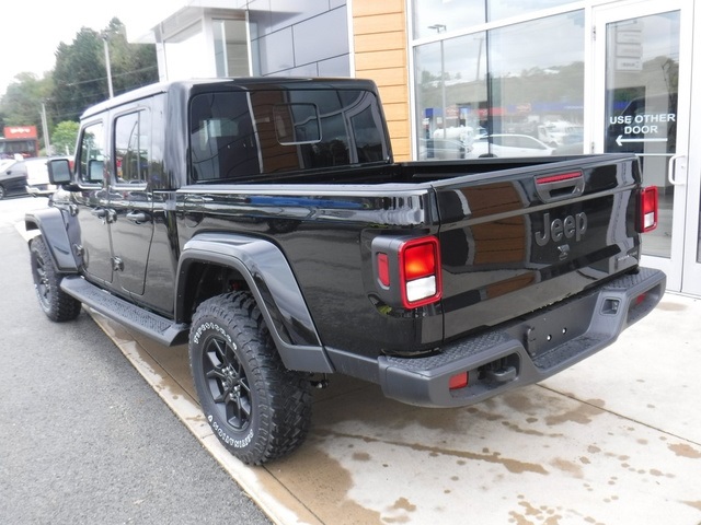 2025 Jeep Gladiator Sport photo 10
