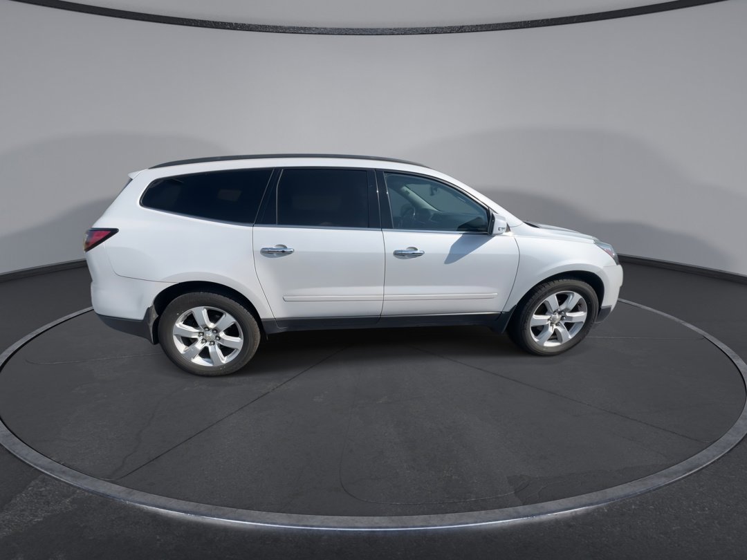 2017 Chevrolet Traverse 1LT photo 9