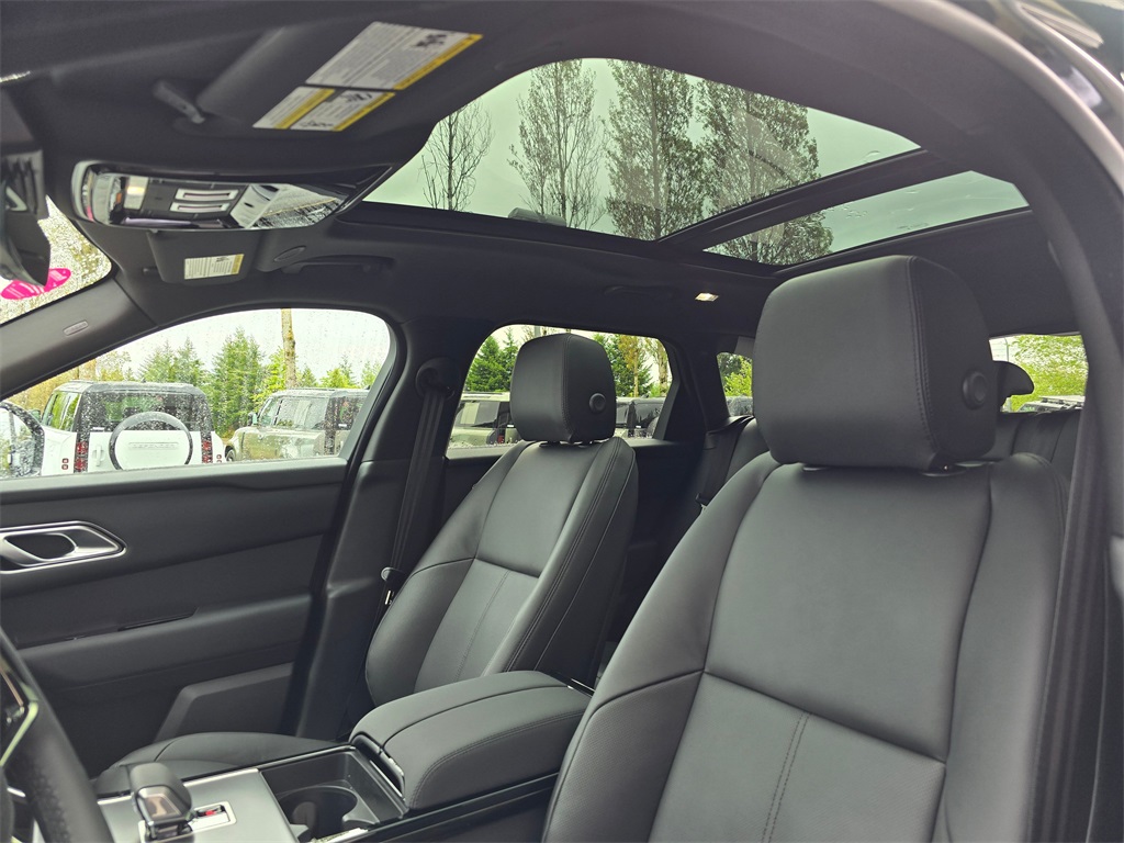 2026 Land Rover Range Rover Velar S photo 21
