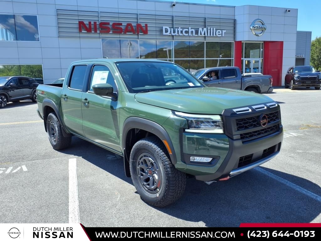 2025 Nissan Frontier PRO-4X's photo