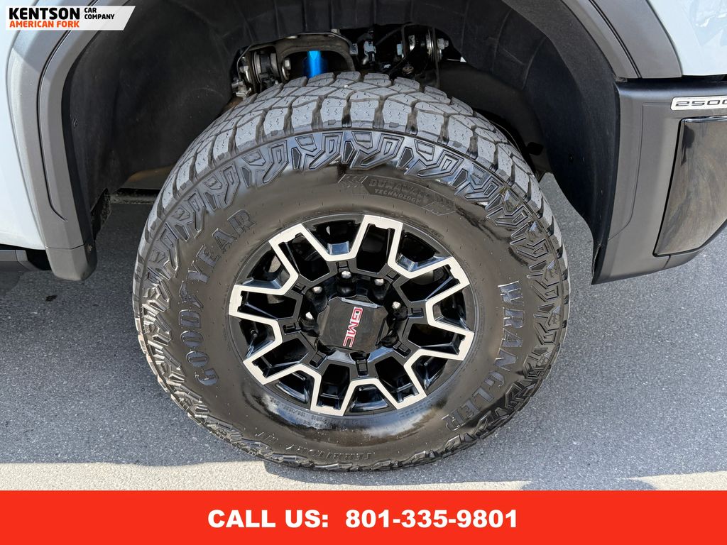 2024 Gmc Sierra HD AT4X photo 11