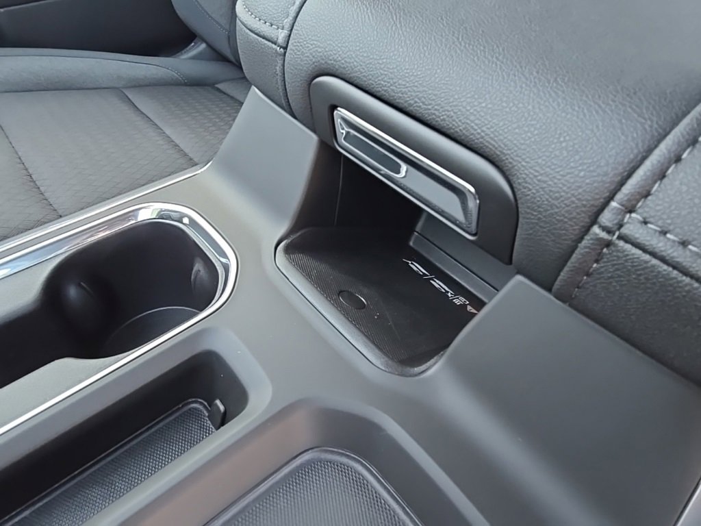 2025 Chevrolet Silverado 1500 RST photo 18