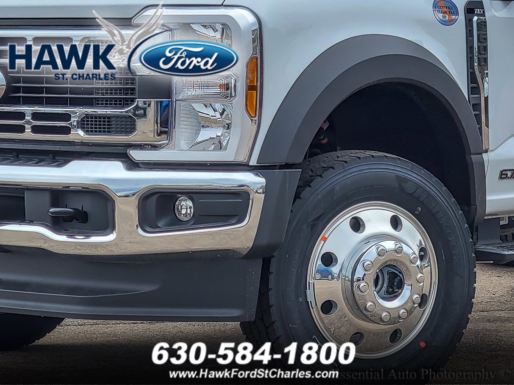 2025 FORD F-600 - Image 2
