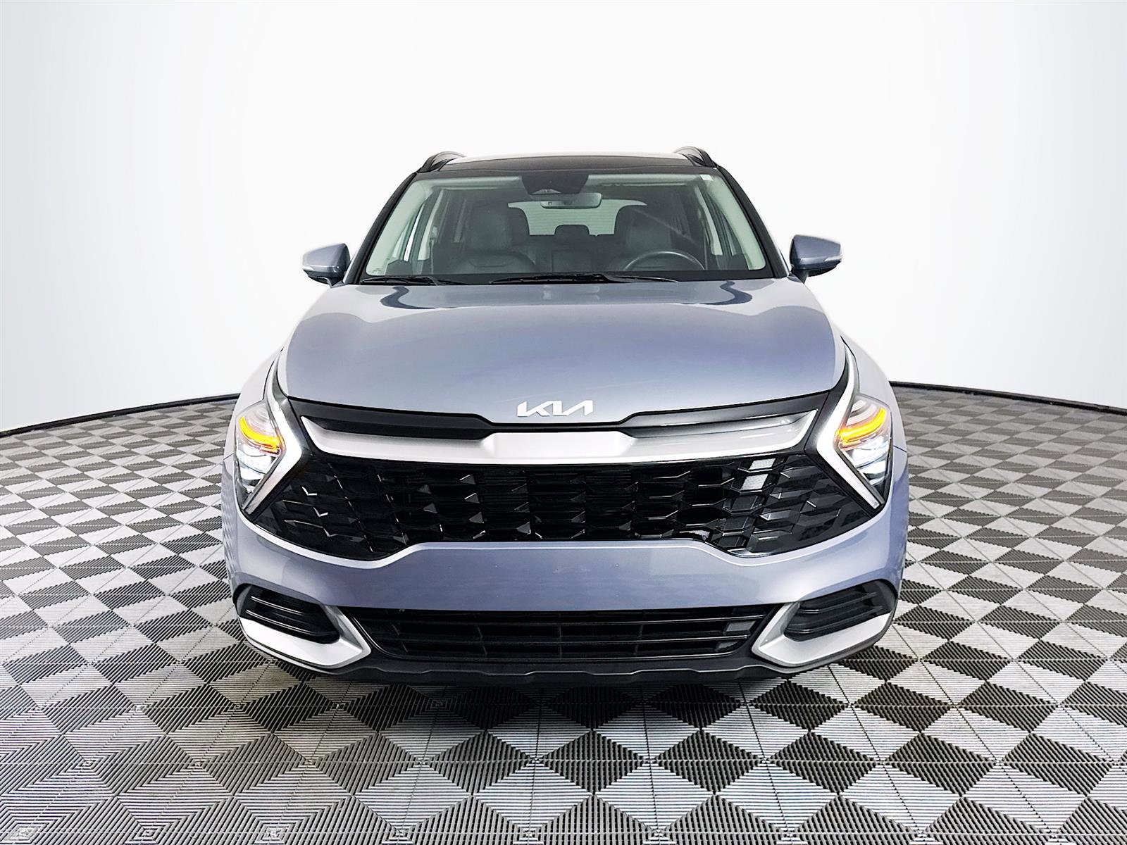 2025 Kia Sportage EX photo 2