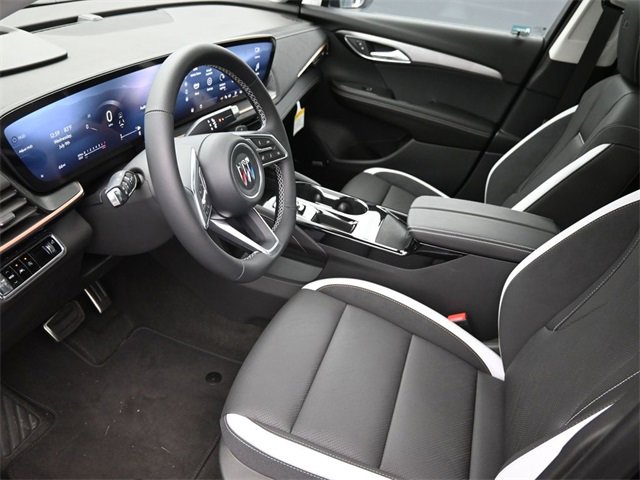 2025 Buick Envision Sport Touring photo 9