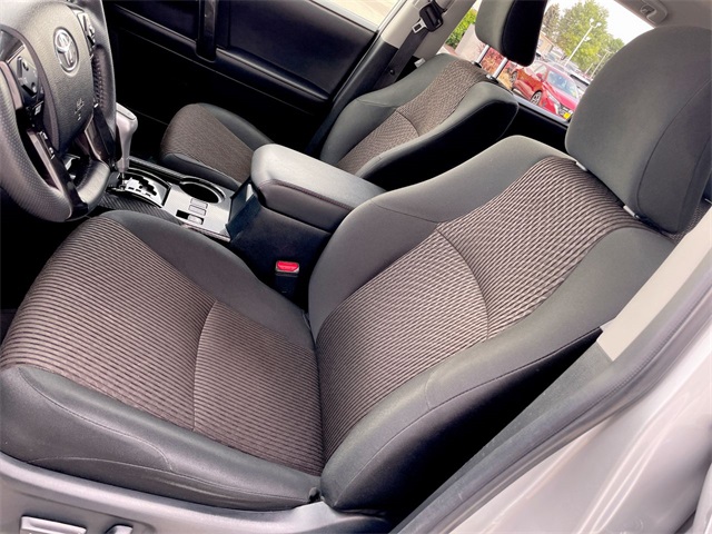 2024 Toyota 4Runner TRD Off-Road photo 3