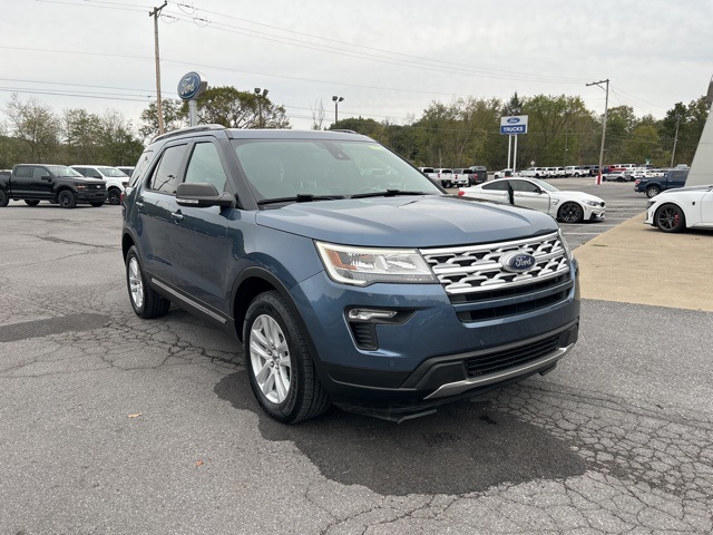 2019 Ford Explorer XLT photo 2