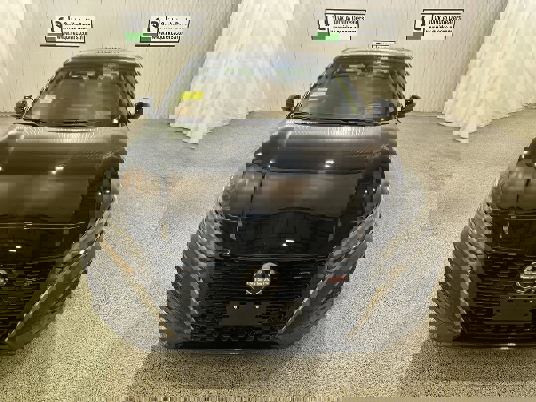 2025 Nissan Altima SR photo 2