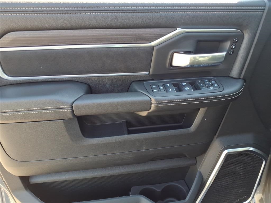 2026 Ram 2500 Laramie photo 7