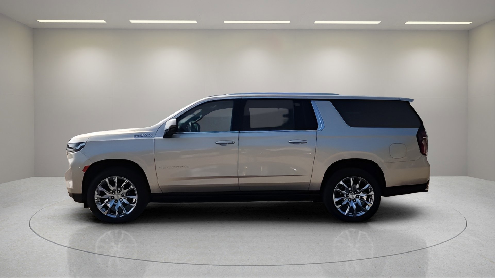 2024 Chevrolet Suburban High Country photo 4