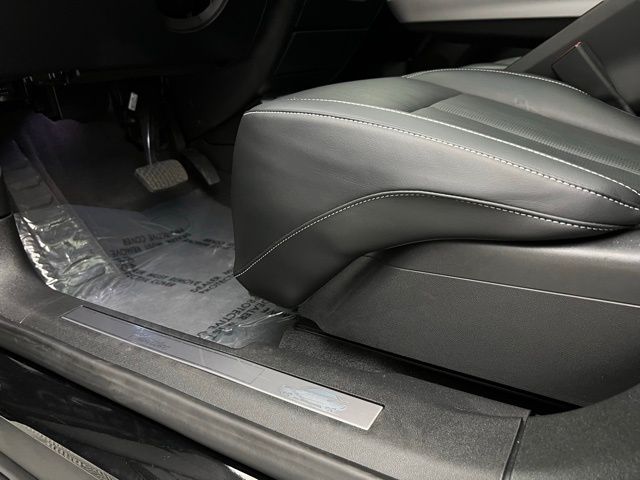 2024 Cadillac Lyriq Sport photo 23