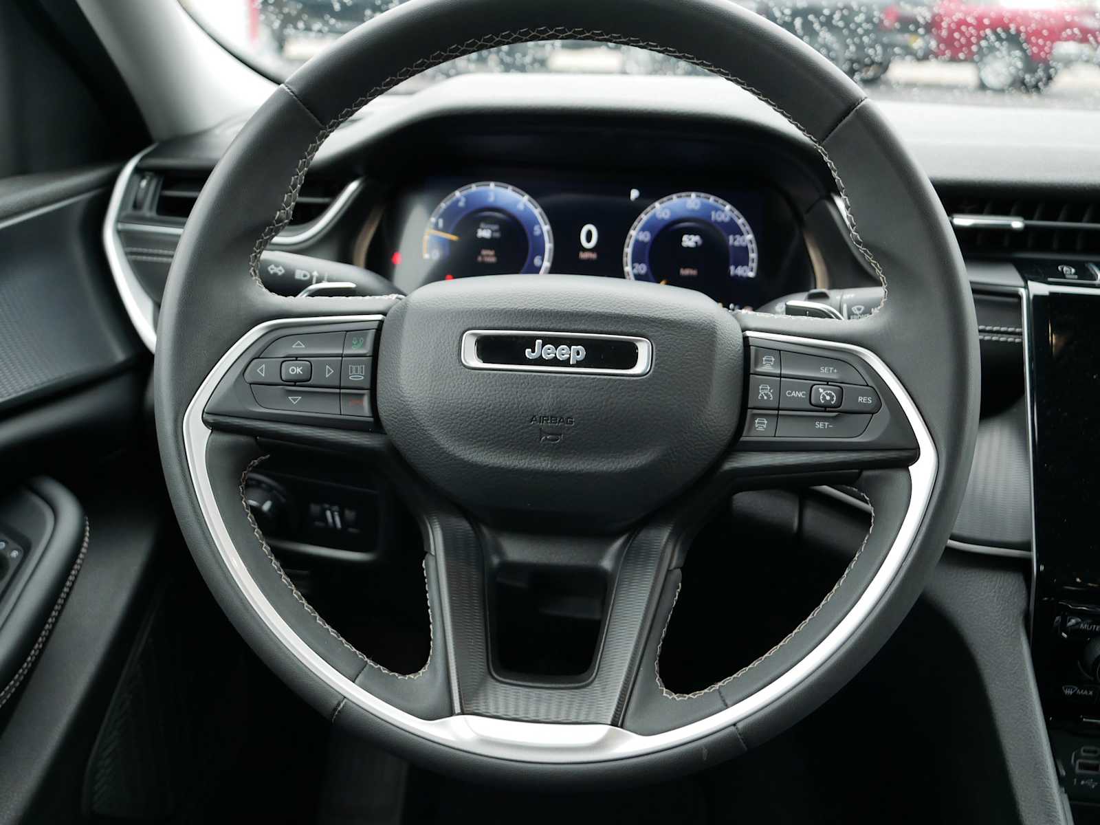 2023 Jeep Grand Cherokee Laredo photo 19