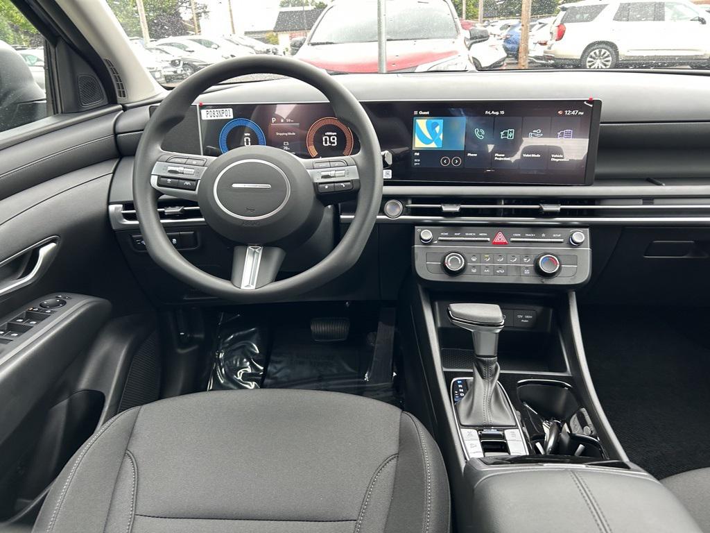 2025 Hyundai Tucson SE photo 23