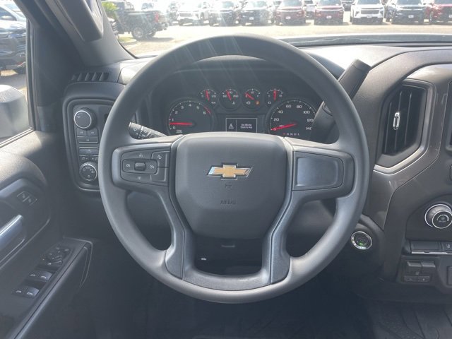 2026 Chevrolet Silverado 2500HD Custom photo 13