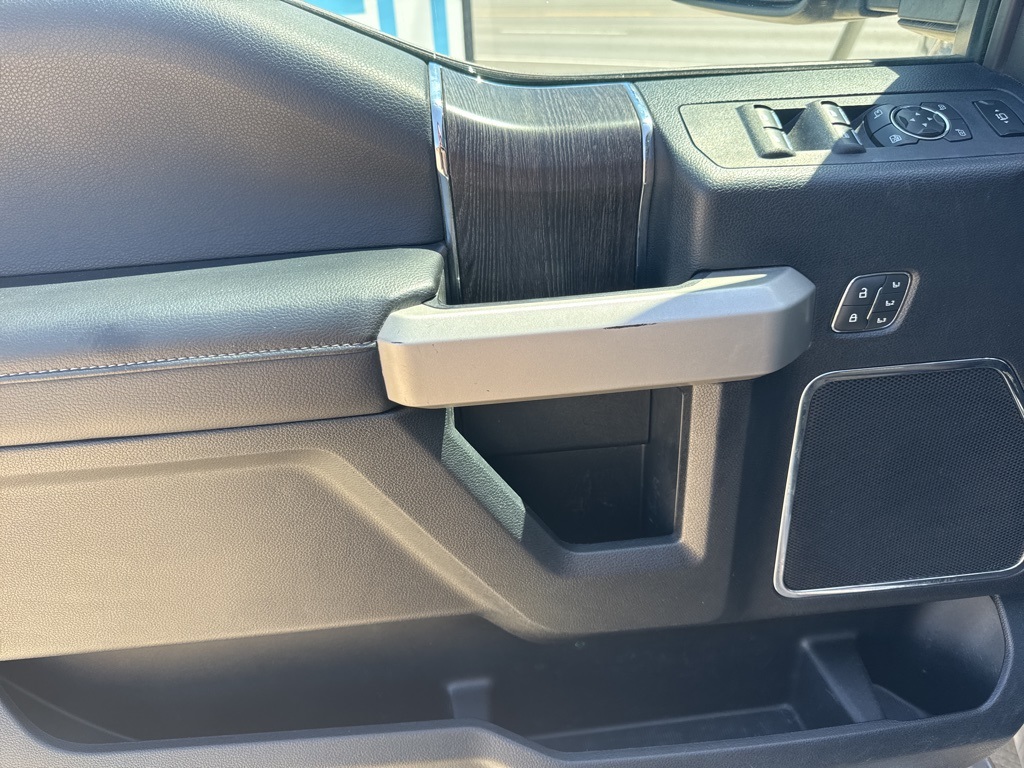 2020 Ford F-250 photo 25