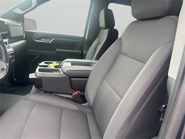 2022 Chevrolet Silverado LT 1500 photo 11