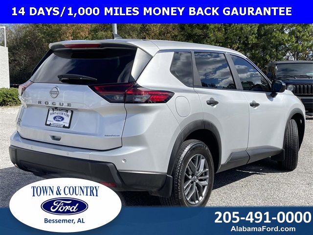 2024 Nissan Rogue S photo 3