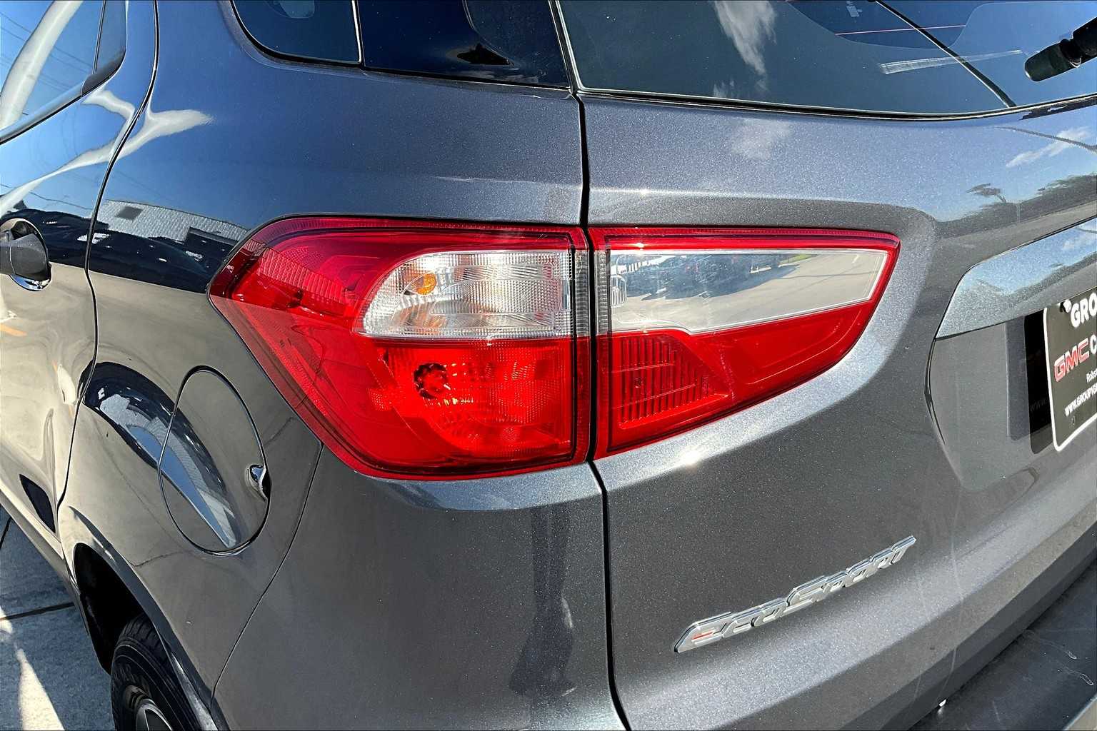 2022 Ford EcoSport S photo 21