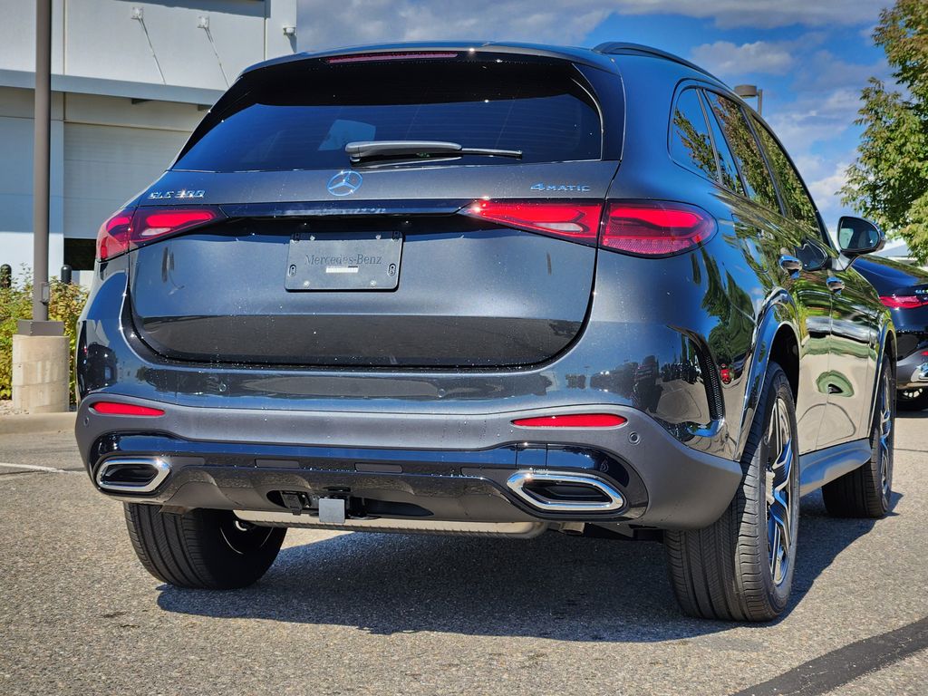 2026 Mercedes Benz GLC 300 4MATIC photo 7