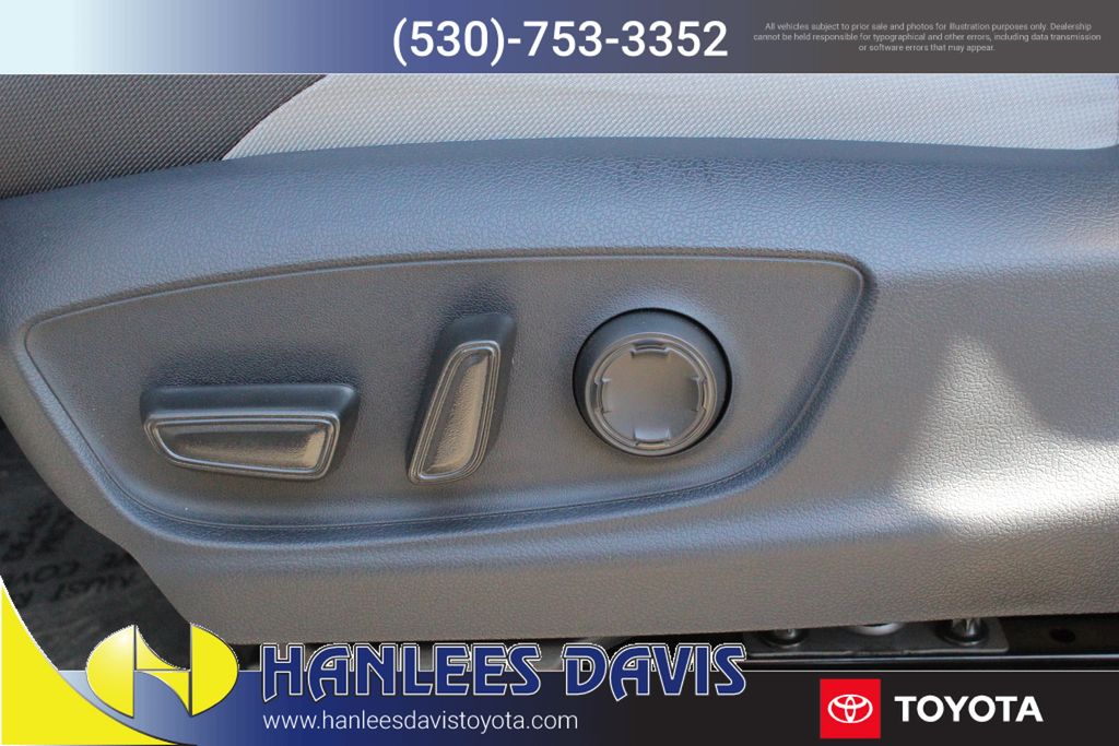 2025 Toyota Tacoma TRD Sport 4x4 Double Cab photo 12