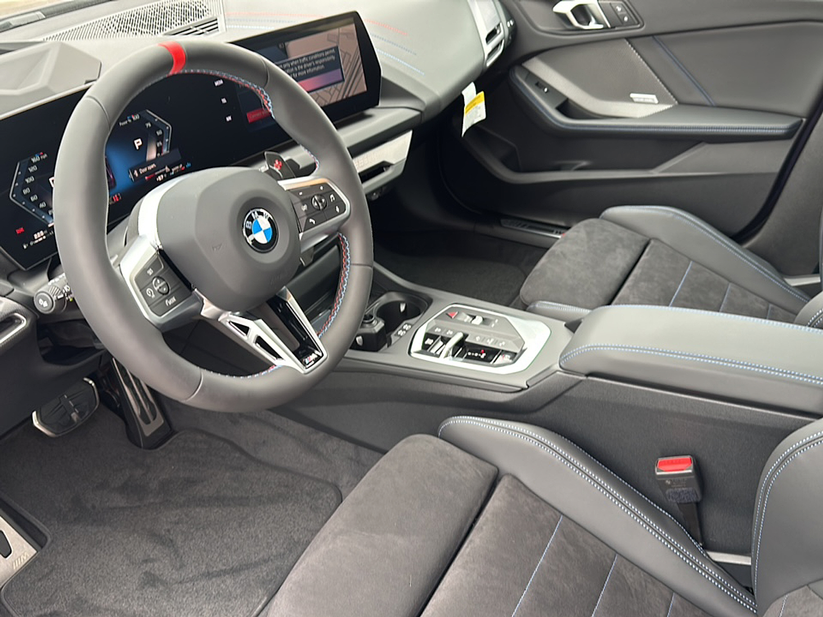 2025 Bmw M235i photo 3