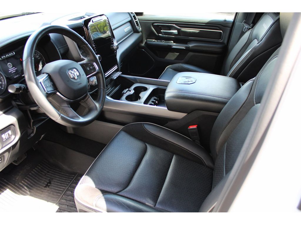 2024 Ram 1500 Laramie photo 4