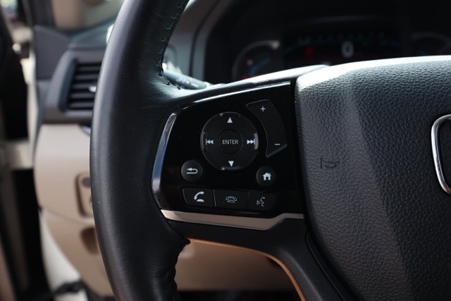 2019 Honda Pilot Touring photo 25