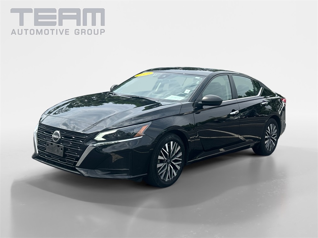 2024 Nissan Altima 2.5 SV photo 3