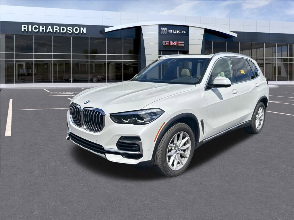 2022 BMW X5 40i's photo