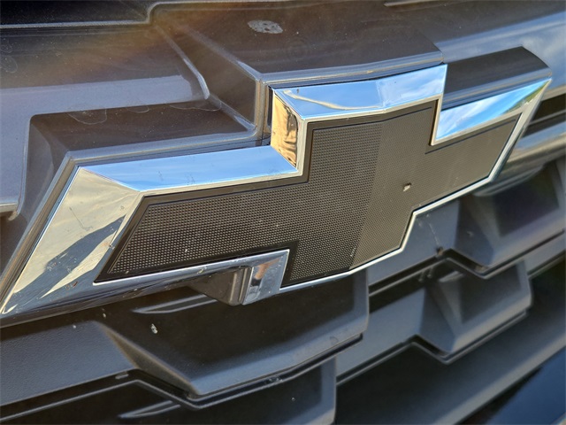 2021 Chevrolet Colorado Z71 photo 2